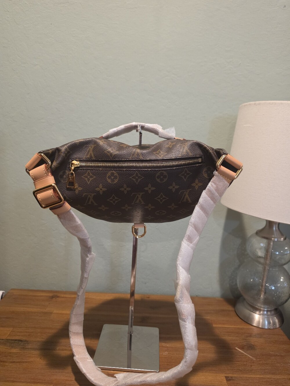 Louis Vuitton Bumbag - Picture 2 of 13
